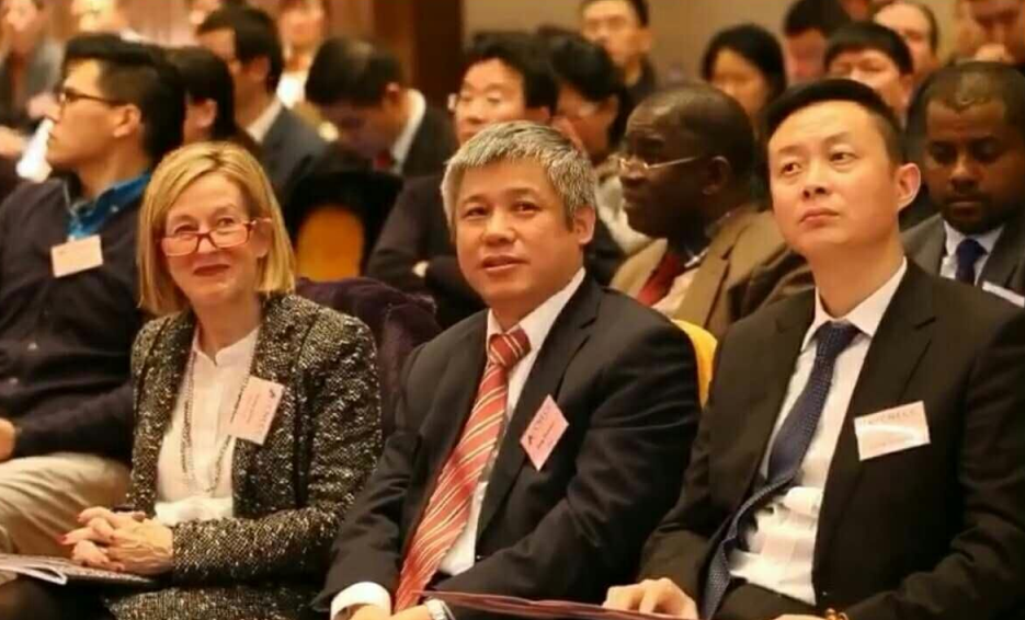 仟億達(dá)(證券代碼831999)董事長(zhǎng)鄭兩斌應(yīng)邀參加“2017中國(guó)能源春聯(lián)誼會(huì)” 仟億達(dá)(證券代碼831999)董事長(zhǎng)鄭兩斌應(yīng)邀參加“2017中國(guó)能源春聯(lián)誼會(huì)”