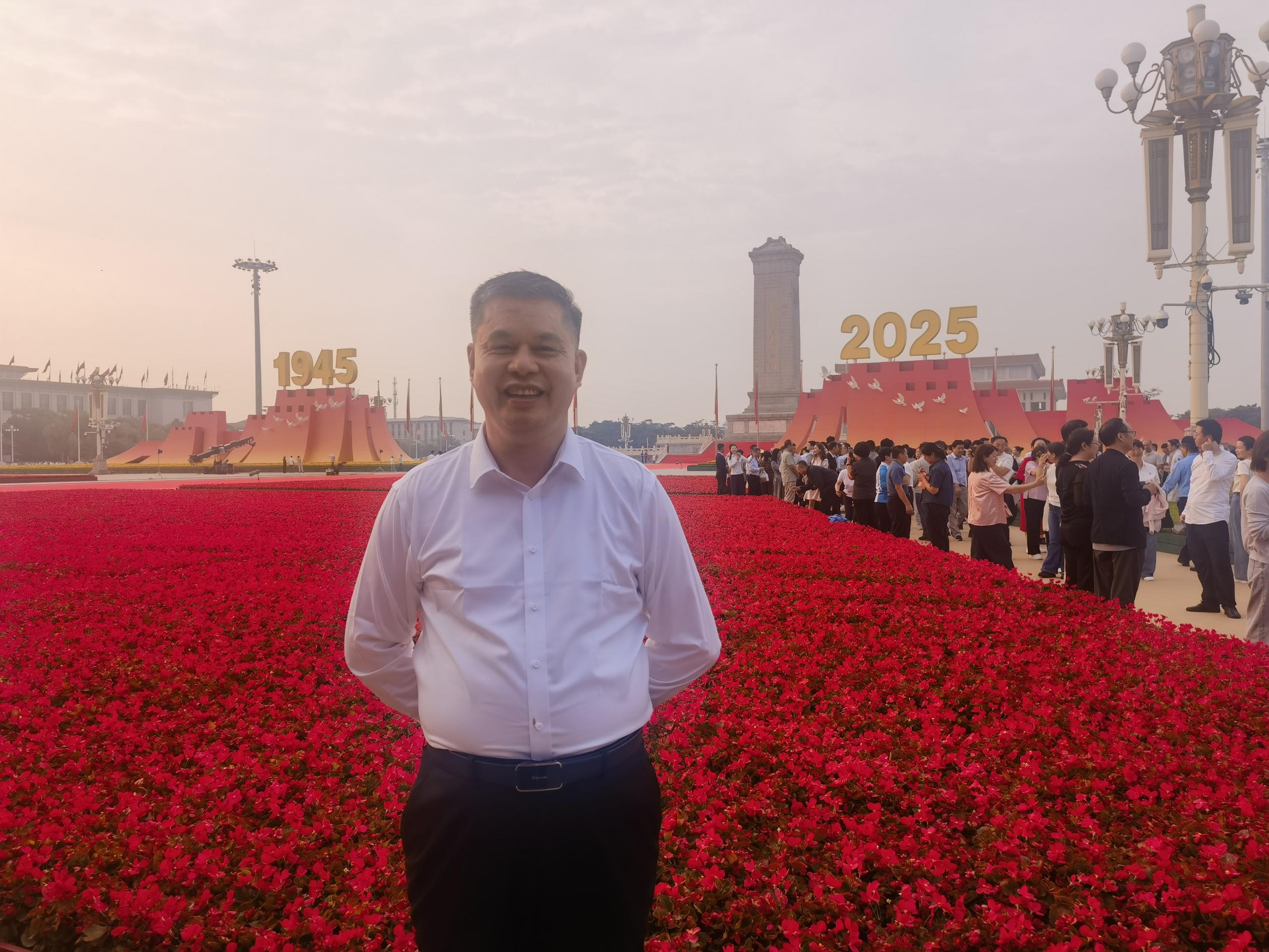 仟億達(dá)集團(tuán)|鄭兩斌董事長受邀參加九三大閱兵觀禮活動(dòng) 仟億達(dá)集團(tuán)|鄭兩斌董事長受邀參加九三大閱兵觀禮活動(dòng)